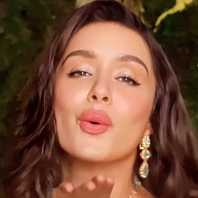 Shraddha Kapoor Zone profile