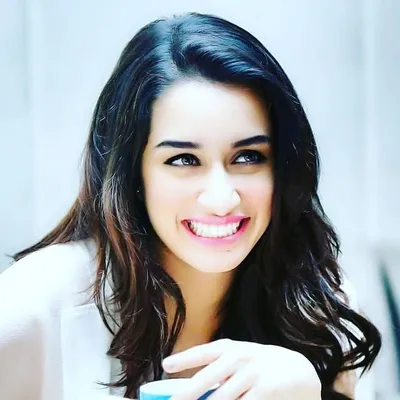 Shraddha kapoor fan girl ๐โโ๏ธ profile