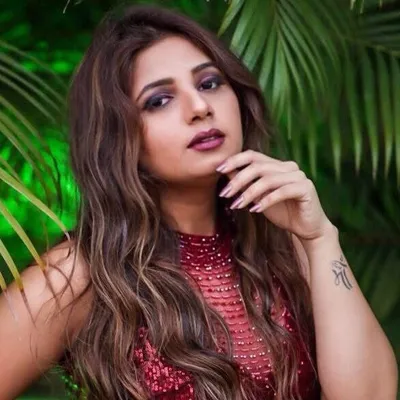 Shragvee Shukla profile