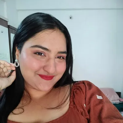 Shreya Mandrekar l Content creator 🌼✨ profile