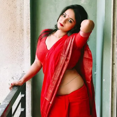 shreyashi 🪬 profile