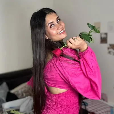 Dr. Shreya Badhan ✨ profile