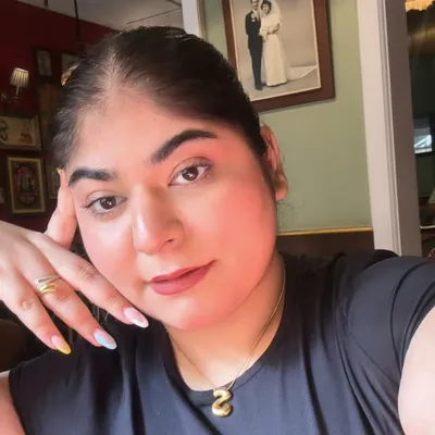 SHREYA BHATš profile