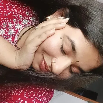 Shreya Varnwal_๐งฟ๐น