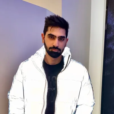 Shrey Dua profile