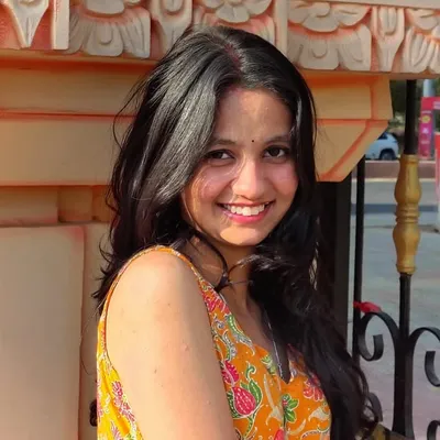 शर्मिष्ठा 💫 profile