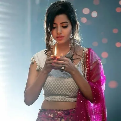 Shruti Sharma profile