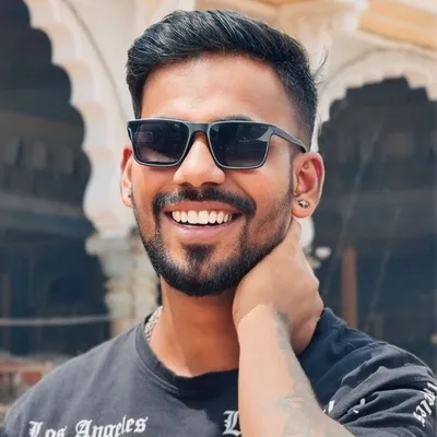 Shubham Jústín profile