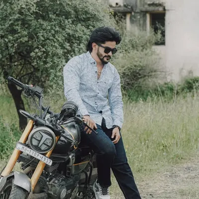 Shubham Raut🤍✨ profile