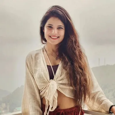 Shubhi Tomar profile