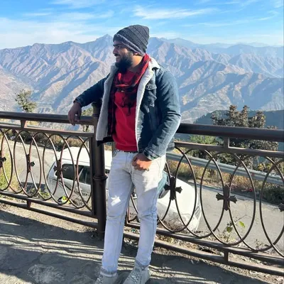 Pc Shukla 😘( प्रवेश) profile