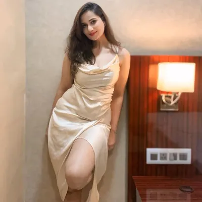 shweta ojha profile