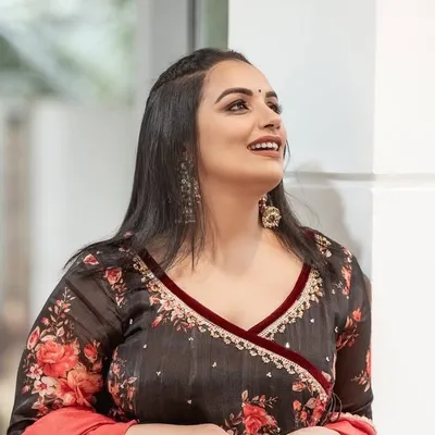 Shwetha Menon profile