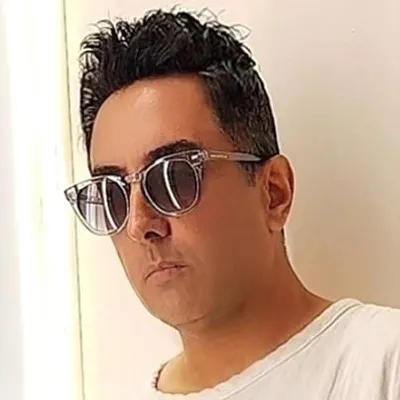 Siamak Salek profile