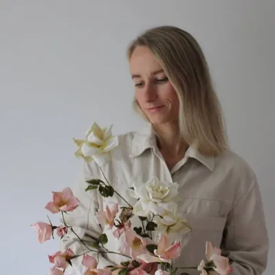 Signe Elisabeth Scharling | Crepe Paper flowers | Papirblomster profile