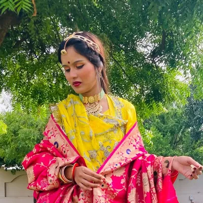 Silver poshak by Om ji Kala profile
