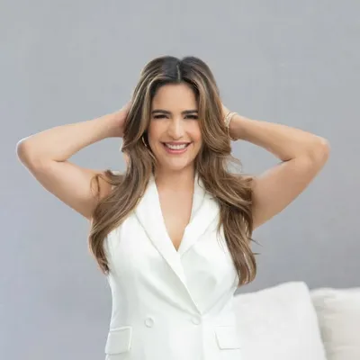 silvia Landeros profile