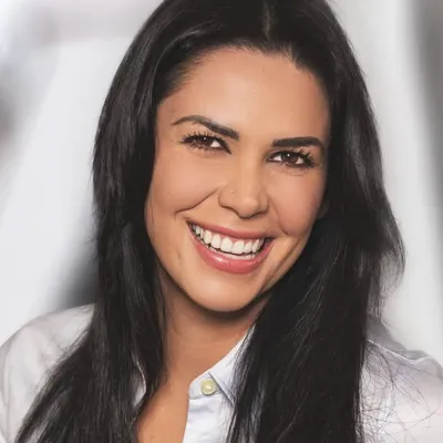 Silvy Khoucasian | LMFT + Relationship Coach profile