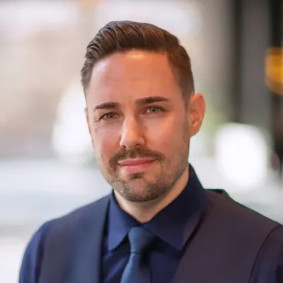 SiMeetsWorld | Simon Farey profile