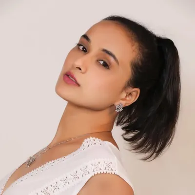 Simmii Talsania profile