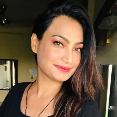 Simmi profile