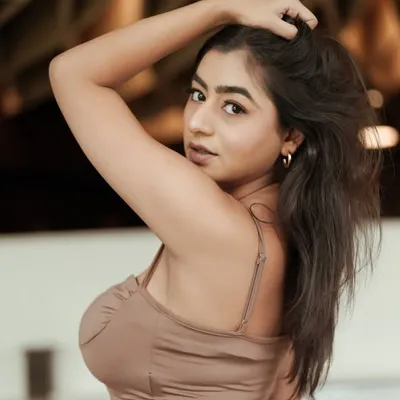 Simran Kamra profile