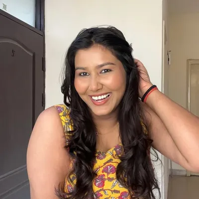 Simran Ghosal 🧿 profile