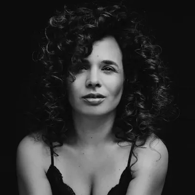 Simone Levie profile