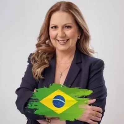 Simone Spon Holz profile