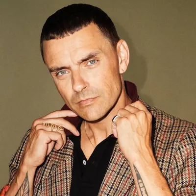 Simon Kvamm profile