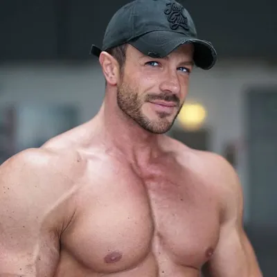 Simon Teichmann profile