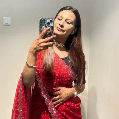 Ayesha profile