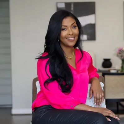 Daphine Bush | Faith & Fashion Blog profile