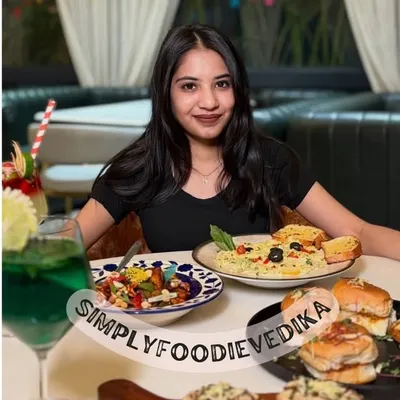 VEDIKA NATANI || JAIPUR FOOD BLOGGER profile
