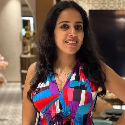𝐓hulasi Geetha profile
