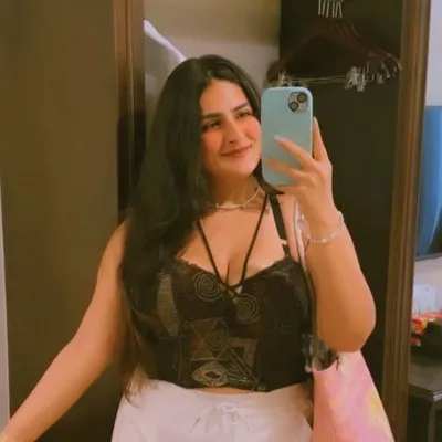 Simran Basantani 🧿
