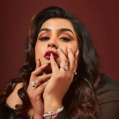 Simran Jat profile