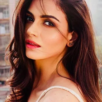 Simran Kaur Mundi profile