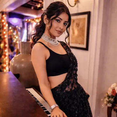 Simran Khhanna. profile