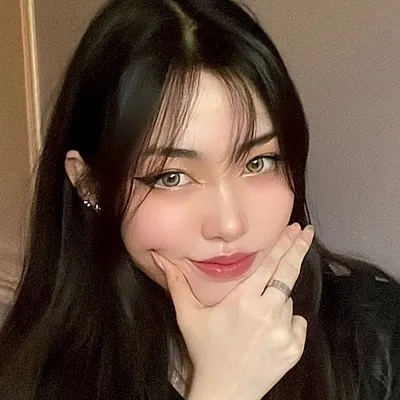 simone ♡ profile