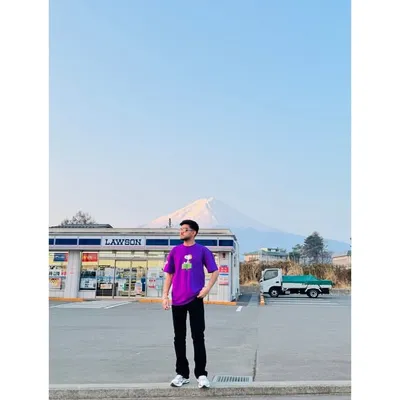 ๐๐๐ฆ๐ซ๐ฆ๐จ profile
