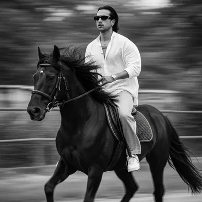 sumit malhotra profile