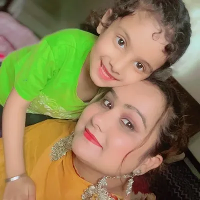Sirat Kahlon Gupta profile