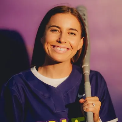 Nicole Bates profile