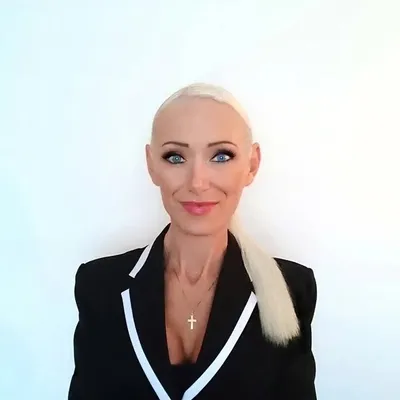 Sissi Ryéll ✨😎✌ profile