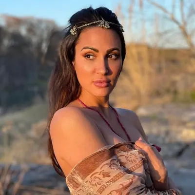 Sitara Hewitt profile