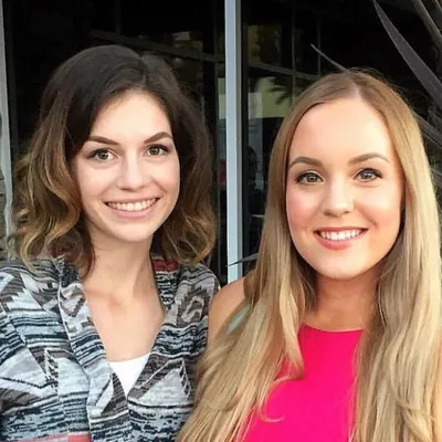 Zoe & Holly profile