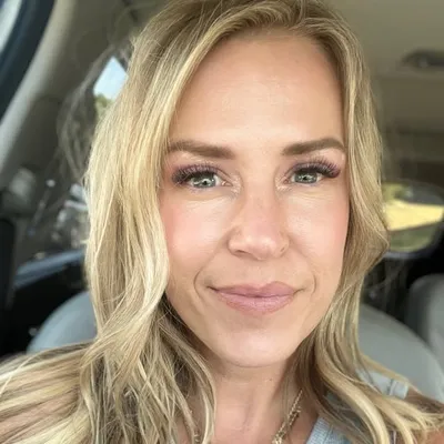 MEGAN MARIE STOECKL profile