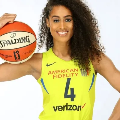 Skylar Diggins Smith profile