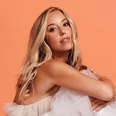 Skyler Shaye fan profile